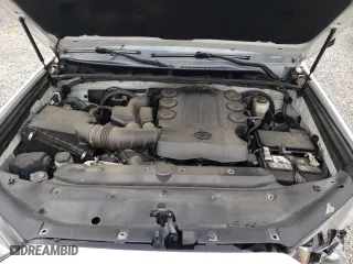 2018 Toyota 4Runner SR5 with VIN JTEZU5JR5J5172000, listed as a Copart auction lot 47231275 with 104,176 mi miles and Salvage Title. Bid and sale history available at carsss.com. Image 13.