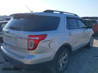 2011 Ford Explorer Limited with VIN 1FMHK7F80BGA63964, listed as a IAAI auction lot 40521364 with 174,128 mi miles. Bid and sale history available at carsss.com. Image 4.
