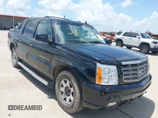2006 Cadillac Escalade EXT z VIN 3GYEK62N56G182658, wystawiony jako IAAI lot #42523699 z przebiegiem 222 676 mil mil oraz . Historia ofert i sprzedaży dostępna na DreamBid. Obrazek 1.