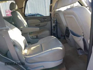 2008 GMC Yukon SLT w/4SB with VIN 1GKFC13038R105520, listed as a IAAI auction lot 41453825 with 245,024 mi miles. Bid and sale history available at carsss.com. Image 8.
