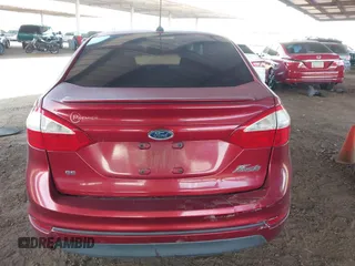 2014 Ford Fiesta SE with VIN 3FADP4BJ1EM111984, listed as a IAAI auction lot 41928387 with 109,641 mi miles. Bid and sale history available at carsss.com. Image 16.