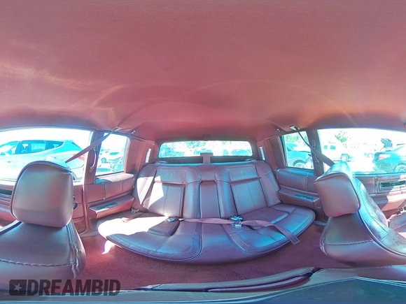 1991 Cadillac DeVille z VIN 1G6CD13B7M4306411, wystawiony jako Copart lot #50128155 z przebiegiem Nie podano mil oraz Szkoda całkowita • Salvage title. Historia ofert i sprzedaży dostępna na DreamBid. Obrazek 13.