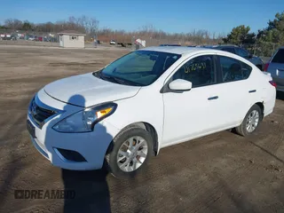 2016 Nissan Versa SV z VIN 3N1CN7AP8GL903922, wystawiony jako IAAI lot #41765631 z przebiegiem 144 113 mil mil oraz . Historia ofert i sprzedaży dostępna na DreamBid. Obrazek 2.