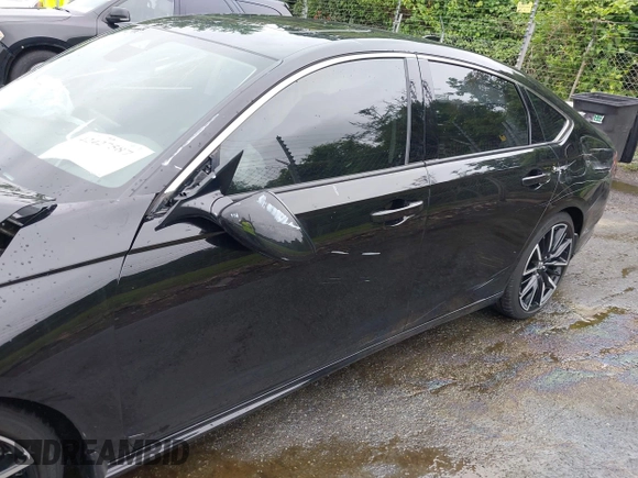 2024 Honda Accord Touring z VIN 1HGCY2F8XRA094072, wystawiony jako IAAI lot #42427587 z przebiegiem 20 206 mil mil oraz . Historia ofert i sprzedaży dostępna na DreamBid. Obrazek 17.