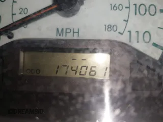 2004 Toyota Corolla CE with VIN 1NXBR32E34Z282167, listed as a IAAI auction lot 41832630 with 174,061 mi miles. Bid and sale history available at carsss.com. Image 15.