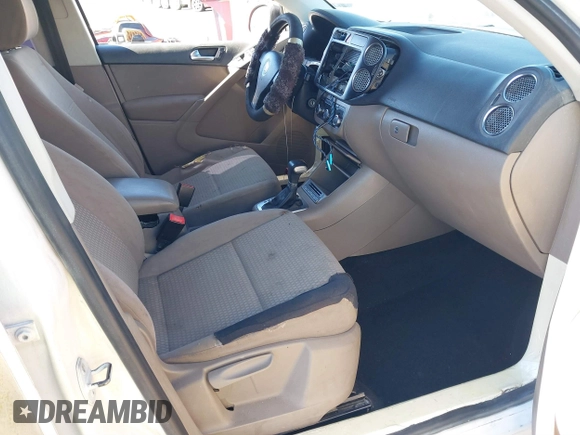 2010 Volkswagen Tiguan with VIN WVGAV9AX1AW513306, listed as a IAAI auction lot 41626072 with 162,086 mi miles and . Bid and sale history available at DreamBid. Image 5.