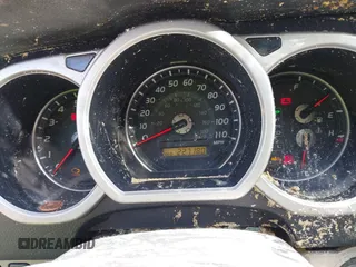 2003 Toyota 4Runner Limited z VIN JTEZT17R230012773, wystawiony jako IAAI lot #42281112 z przebiegiem 227 180 mil mil oraz . Historia ofert i sprzedaży dostępna na DreamBid. Obrazek 7.