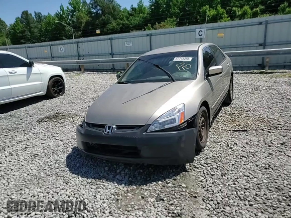 2003 Honda Accord LX z VIN 1HGCM56353A015271, wystawiony jako Copart lot #57214495 z przebiegiem 206 404 mil mil oraz Czysty tytuł • Clean title. Historia ofert i sprzedaży dostępna na DreamBid. Obrazek 13.