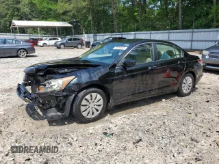 2011 Honda Accord LX z VIN 1HGCP2F35BA005814, wystawiony jako Copart lot #56956585 z przebiegiem 164 306 mil mil oraz Szkoda całkowita • Salvage title. Historia ofert i sprzedaży dostępna na DreamBid. Obrazek 1.