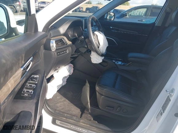 2021 Kia Telluride EX with VIN 5XYP34HC1MG097415, listed as a IAAI auction lot 41694743 with 33,431 mi miles. Bid and sale history available at carsss.com. Image 5.
