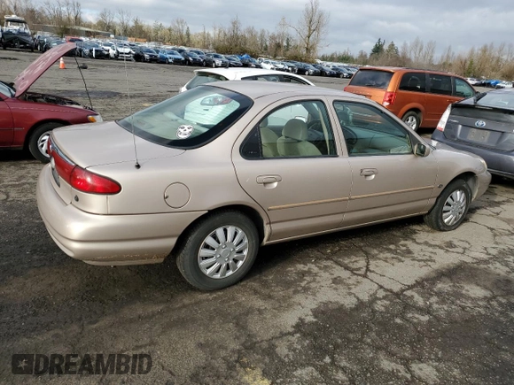 1998 Ford Contour SE z VIN 1FAFP6637WK280190, wystawiony jako Copart lot #84331424 z przebiegiem 185 754 mil mil oraz Czysty tytuł • Clean title. Historia ofert i sprzedaży dostępna na DreamBid. Obrazek 3.