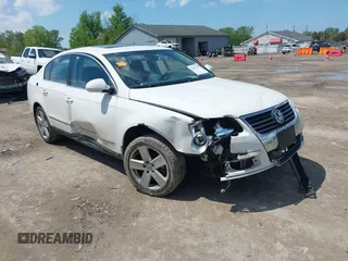 2009 Volkswagen Passat z VIN WVWJK93C99P057116, wystawiony jako IAAI lot #42277771 z przebiegiem Nie podano mil oraz . Historia ofert i sprzedaży dostępna na DreamBid. Obrazek 1.