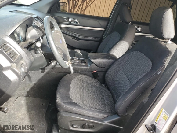 2019 Ford Explorer XLT with VIN 1FM5K7DH7KGA08207, listed as a Copart auction lot 48581985 with 141,474 mi miles and Salvage Title. Bid and sale history available at carsss.com. Image 7.