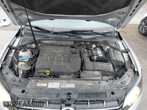2015 Volkswagen Passat SE с VIN 1VWBV7A39FC031487, выставлен на аукционе IAAI как лот 41945088 с пробегом 171 742 миль миль и . История ставок и продаж доступна на DreamBid. Изображение 10.