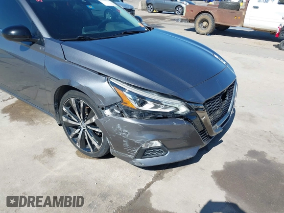 2020 Nissan Altima SR z VIN 1N4BL4CV9LC278578, wystawiony jako IAAI lot #41761814 z przebiegiem 76 453 mil mil oraz . Historia ofert i sprzedaży dostępna na DreamBid. Obrazek 6.