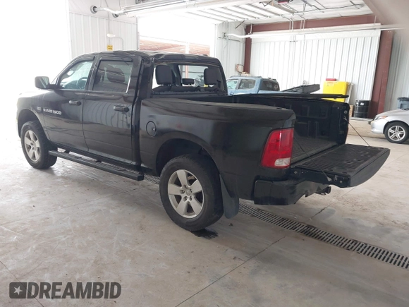 2012 Ram 1500 Express z VIN 1C6RD7KT9CS172524, wystawiony jako IAAI lot #41909767 z przebiegiem 173 249 mil mil oraz . Historia ofert i sprzedaży dostępna na DreamBid. Obrazek 3.