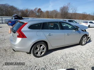 2015 Volvo V60 T5 Drive-E Premier with VIN YV140MEK8F1256113, listed as a Copart auction lot 84693394 with 161,692 mi miles and Clean Title. Bid and sale history available at carsss.com. Image 3.