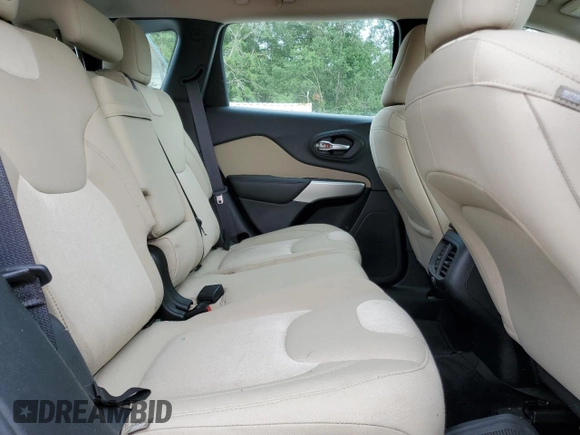 2017 Jeep Cherokee Altitude z VIN 1C4PJLAS8HW585318, wystawiony jako Copart lot #57315775 z przebiegiem 65 398 mil mil oraz Szkoda całkowita • Salvage title. Historia ofert i sprzedaży dostępna na DreamBid. Obrazek 11.