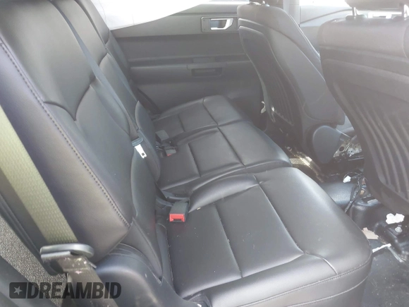 2020 Ford Police Interceptor Utility z VIN 1FM5K8AB4LGC36611, wystawiony jako IAAI lot #42199062 z przebiegiem 104 684 mil mil oraz . Historia ofert i sprzedaży dostępna na DreamBid. Obrazek 8.