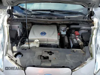 2015 Nissan LEAF SV with VIN 1N4AZ0CPXFC313458, listed as a Copart auction lot 50556295 with 85,231 mi miles and Salvage Title. Bid and sale history available at carsss.com. Image 11.
