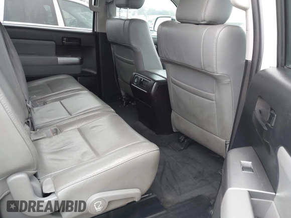 2018 Toyota Sequoia SR5 with VIN 5TDBY5G13JS165133, listed as a IAAI auction lot 42034441 with 121,474 mi miles. Bid and sale history available at carsss.com. Image 8.