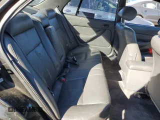 1994 Toyota Camry XLE with VIN JT2GK13E9R0057812, listed as a Copart auction lot 88704015 with 153,621 mi miles and Salvage Title. Bid and sale history available at carsss.com. Image 10.