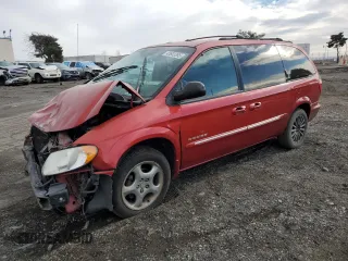 2001 Dodge Caravan ES with VIN 2B8GP54L31R220067, listed as a Copart auction lot 43602265 with 209,684 mi miles and Salvage Title. Bid and sale history available at carsss.com. Image 1.