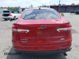 2020 Ford Fusion SE with VIN 3FA6P0HD5LR164755, listed as a IAAI auction lot 42092028 with 96,959 mi miles and . Bid and sale history available at DreamBid. Image 17.
