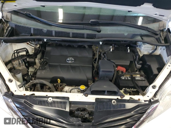 2014 Toyota Sienna LE with VIN 5TDJK3DC5ES090576, listed as a Copart auction lot 46333725 with 201,860 mi miles and Clean Title. Bid and sale history available at DreamBid. Image 12.