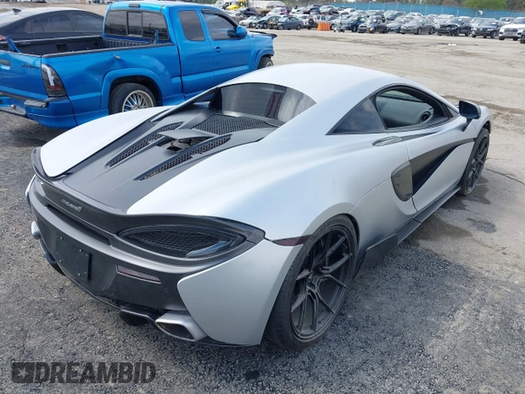 2019 McLaren 570S z VIN SBM13DAA2KW006285, wystawiony jako IAAI lot #41774081 z przebiegiem 24 032 mil mil oraz . Historia ofert i sprzedaży dostępna na DreamBid. Obrazek 4.