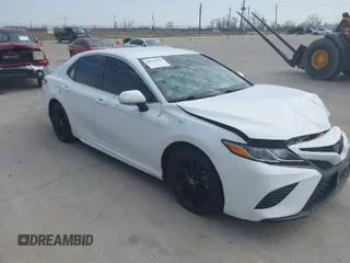 2020 Toyota Camry SE with VIN 4T1M11AK4LU937480, listed as a IAAI auction lot 41553674 with 116,673 mi miles. Bid and sale history available at carsss.com. Image 1.