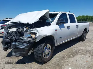 2021 Ram 2500 Tradesman с VIN 3C6UR4HJXMG674094, выставлен на аукционе IAAI как лот 42198782 с пробегом 94 970 миль миль и . История ставок и продаж доступна на DreamBid. Изображение 20.