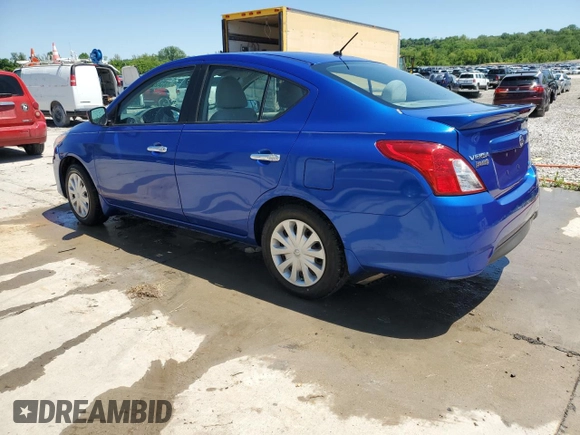 2016 Nissan Versa S z VIN 3N1CN7AP4GL829284, wystawiony jako Copart lot #56342055 z przebiegiem 111 984 mil mil oraz Szkoda całkowita • Salvage title. Historia ofert i sprzedaży dostępna na DreamBid. Obrazek 2.