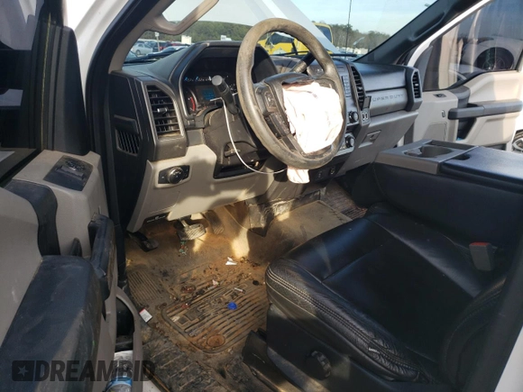 2018 Ford F-350 XL z VIN 1FTRF3DT9JEB35526, wystawiony jako Copart lot #37557924 z przebiegiem 151 676 mil mil oraz Szkoda całkowita • Salvage title. Historia ofert i sprzedaży dostępna na DreamBid. Obrazek 8.