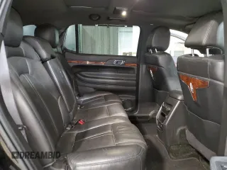 2016 Lincoln MKT z VIN 2LMHJ5NK7GBL02854, wystawiony jako Copart lot #44775285 z przebiegiem 383 459 mil mil oraz Tytuł czysty. Historia ofert i sprzedaży dostępna na DreamBid. Obrazek 11.