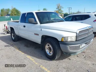 2001 Dodge Ram 2500 with VIN 3B7KC23651G740703, listed as a IAAI auction lot 42083881 with 204,642 mi miles. Bid and sale history available at carsss.com. Image 1.