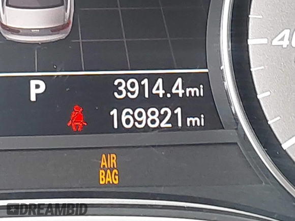 2016 Audi S6 Prestige z VIN WAUH2AFC1GN016187, wystawiony jako IAAI lot #42274744 z przebiegiem 169 821 mil mil oraz . Historia ofert i sprzedaży dostępna na DreamBid. Obrazek 15.
