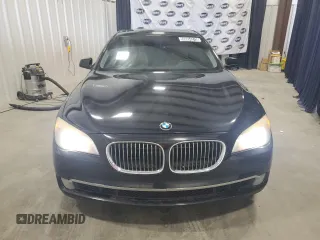 2012 BMW 7 Series 750Li xDrive z VIN WBAKC8C50CC435624, wystawiony jako Copart lot #56664315 z przebiegiem 94 100 mil mil oraz Czysty tytuł • Clean title. Historia ofert i sprzedaży dostępna na DreamBid. Obrazek 5.