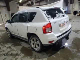 2011 Jeep Compass with VIN 1J4NT1FA1BD137635, listed as a Copart auction lot 41784705 with 182,932 mi miles and Clean Title. Bid and sale history available at carsss.com. Image 2.