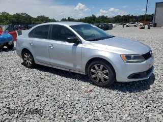 2014 Volkswagen Jetta S with VIN 3VW2K7AJ8EM221348, listed as a Copart auction lot 61557045 with 169,867 mi miles and Clean title. Bid and sale history available at DreamBid. Image 4.