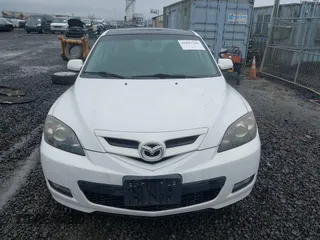 2008 Mazda Mazda3 s Sport with VIN JM1BK343381791106, listed as a IAAI auction lot 41845760 with 88,390 mi miles. Bid and sale history available at carsss.com. Image 13.