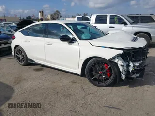 2024 Honda Civic Type R z VIN JHMFL5G42RX003041, wystawiony jako IAAI lot #41548644 z przebiegiem 7 395 mil mil oraz . Historia ofert i sprzedaży dostępna na DreamBid. Obrazek 1.