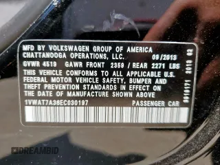 2014 Volkswagen Passat Wolfsburg Edition z VIN 1VWAT7A36EC030197, wystawiony jako Copart lot #59638335 z przebiegiem 236 622 mil mil oraz Szkoda całkowita • Salvage title. Historia ofert i sprzedaży dostępna na DreamBid. Obrazek 12.