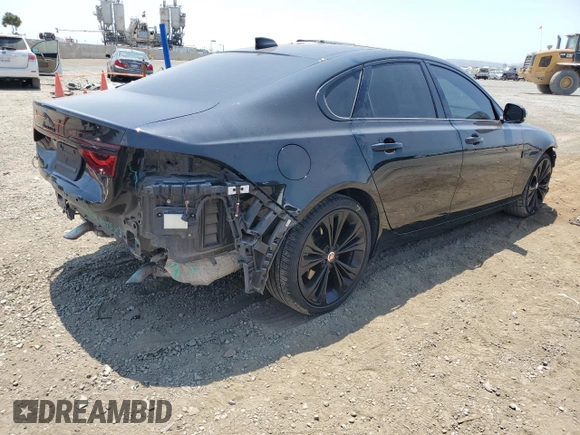 2022 Jaguar XF SE with VIN SAJBG4FX9NCY91087, listed as a Copart auction lot 64618254 with 28,742 mi miles and Salvage Title. Bid and sale history available at carsss.com. Image 3.