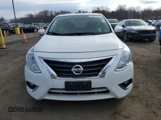 2016 Nissan Versa SV with VIN 3N1CN7AP4GL866111, listed as a Copart auction lot 50427945 with 77,170 mi miles and Clean Title. Bid and sale history available at DreamBid. Image 5.
