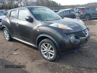 2013 Nissan Juke SL with VIN JN8AF5MV9DT215374, listed as a IAAI auction lot 41636963 with 999,999 mi miles. Bid and sale history available at carsss.com. Image 1.