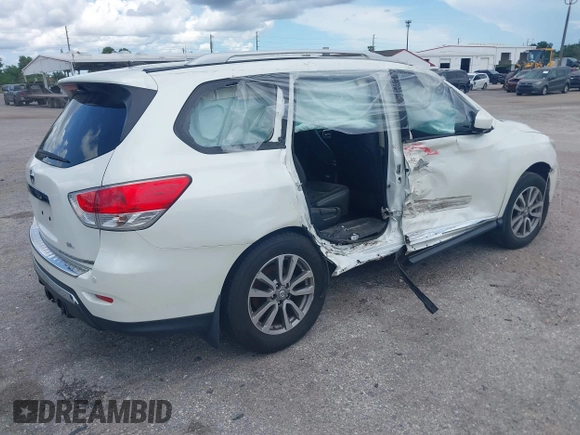 2015 Nissan Pathfinder SV with VIN 5N1AR2MN0FC707145, listed as a IAAI auction lot 41697576 with 104,252 mi miles and . Bid and sale history available at DreamBid. Image 4.