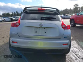 2014 Nissan Juke S with VIN JN8AF5MV8ET363145, listed as a IAAI auction lot 41210984 with 113,268 mi miles. Bid and sale history available at carsss.com. Image 17.