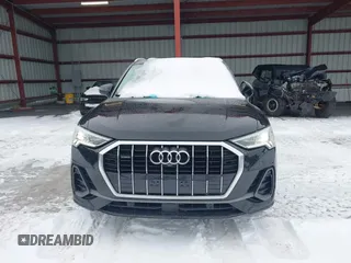 2020 Audi Q3 S line Prestige z VIN WA1FECF34L1043781, wystawiony jako IAAI lot #41500404 z przebiegiem 80 711 mil mil oraz . Historia ofert i sprzedaży dostępna na DreamBid. Obrazek 12.
