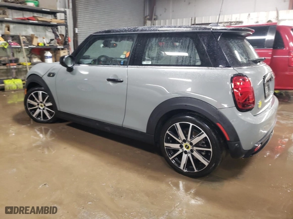 2022 MINI Hardtop 2 Door Cooper SE with VIN WMW13DJ05N2R52504, listed as a Copart auction lot 86195754 with 12,827 mi miles and Salvage Title. Bid and sale history available at carsss.com. Image 2.